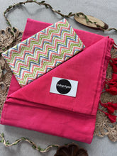 Gajri Handloom Cotton Saree With Zig Zag Print Blouse